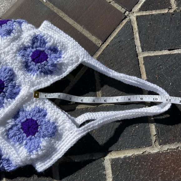 Hand Crocheted Lined Purple Flower White Tote Bag! - Picture 9 of 13
